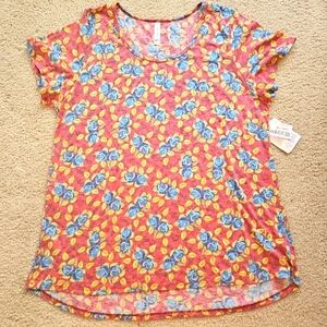 LuLaRoe Classic Tee ~  Women’s Size 3XL ~ Red Blue Rose